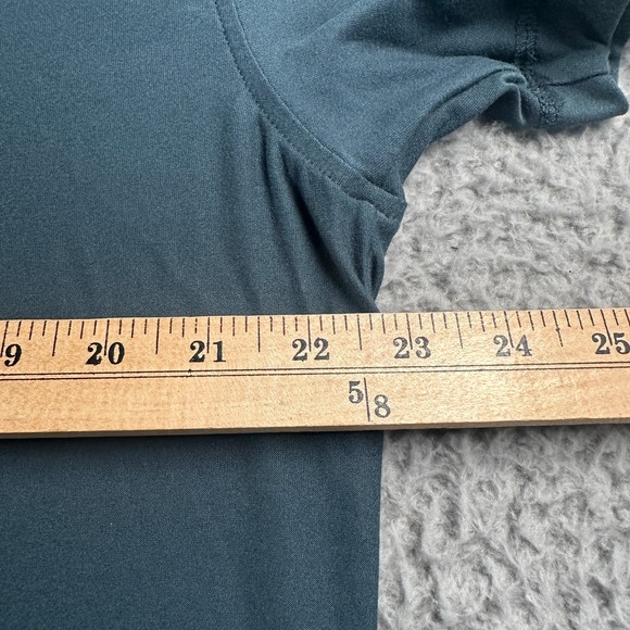 Vuori Men's Strat Tech Tee XL Green Athletic Crew Neck Workout Casual - Picture 7 of 9